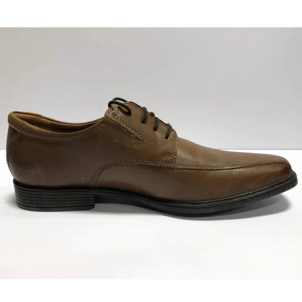 Clark’s Men’s Tilden Walk, Brown Leather Oxford, Size 9.5 M.